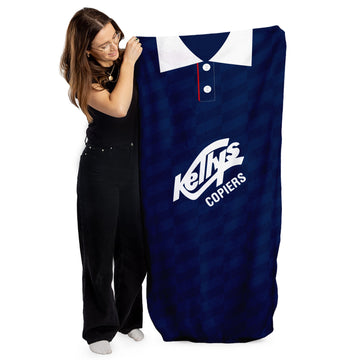 Dundee 1990 Home Shirt - Personalised Lightweight, Microfibre Retro Beach Towel - 150cm x 75cm