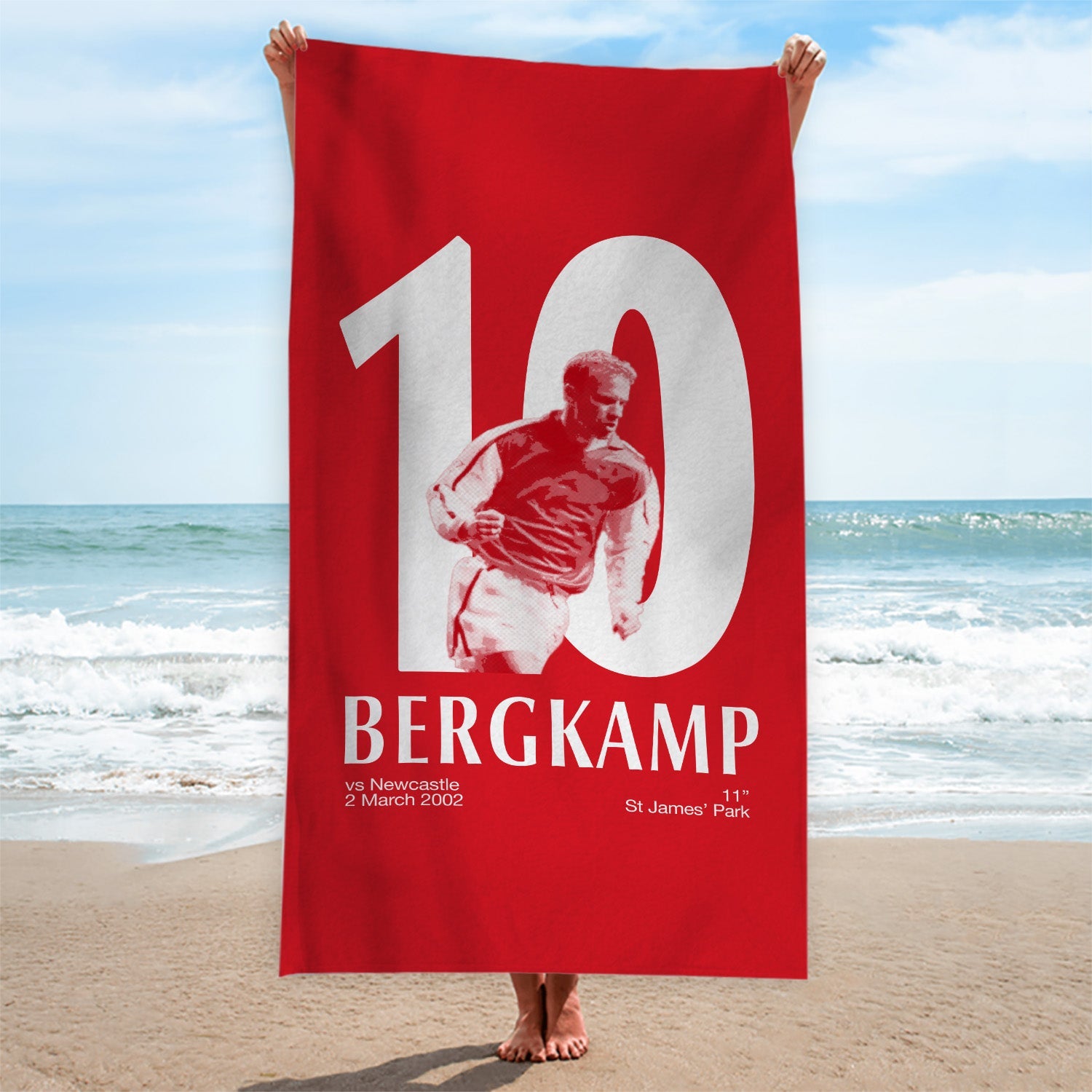 The Gooners Bergkamp 10 - Football Legends - Beach Towel - 150cm x 75cm