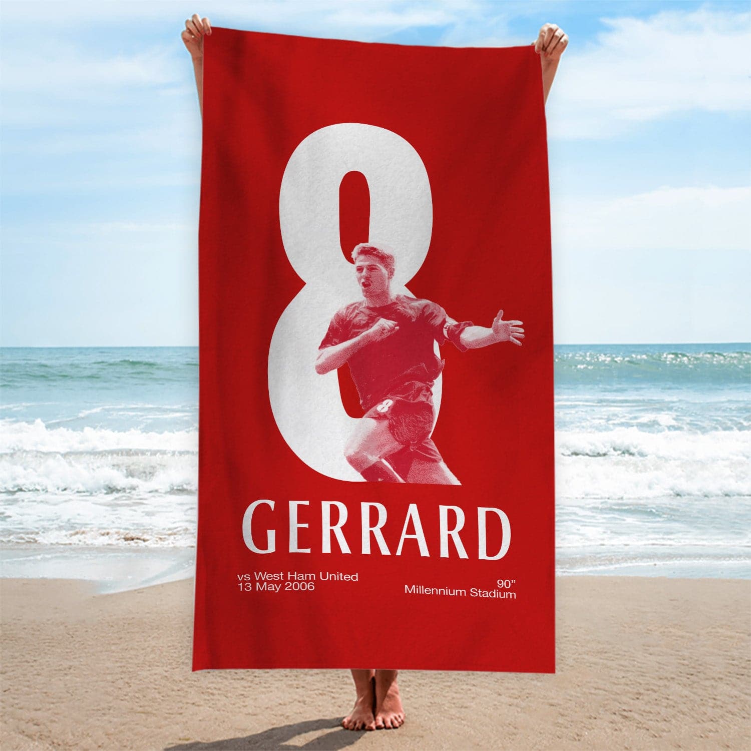 Liverpool Gerrard 8 - Football Legends - Beach Towel - 150cm x 75cm