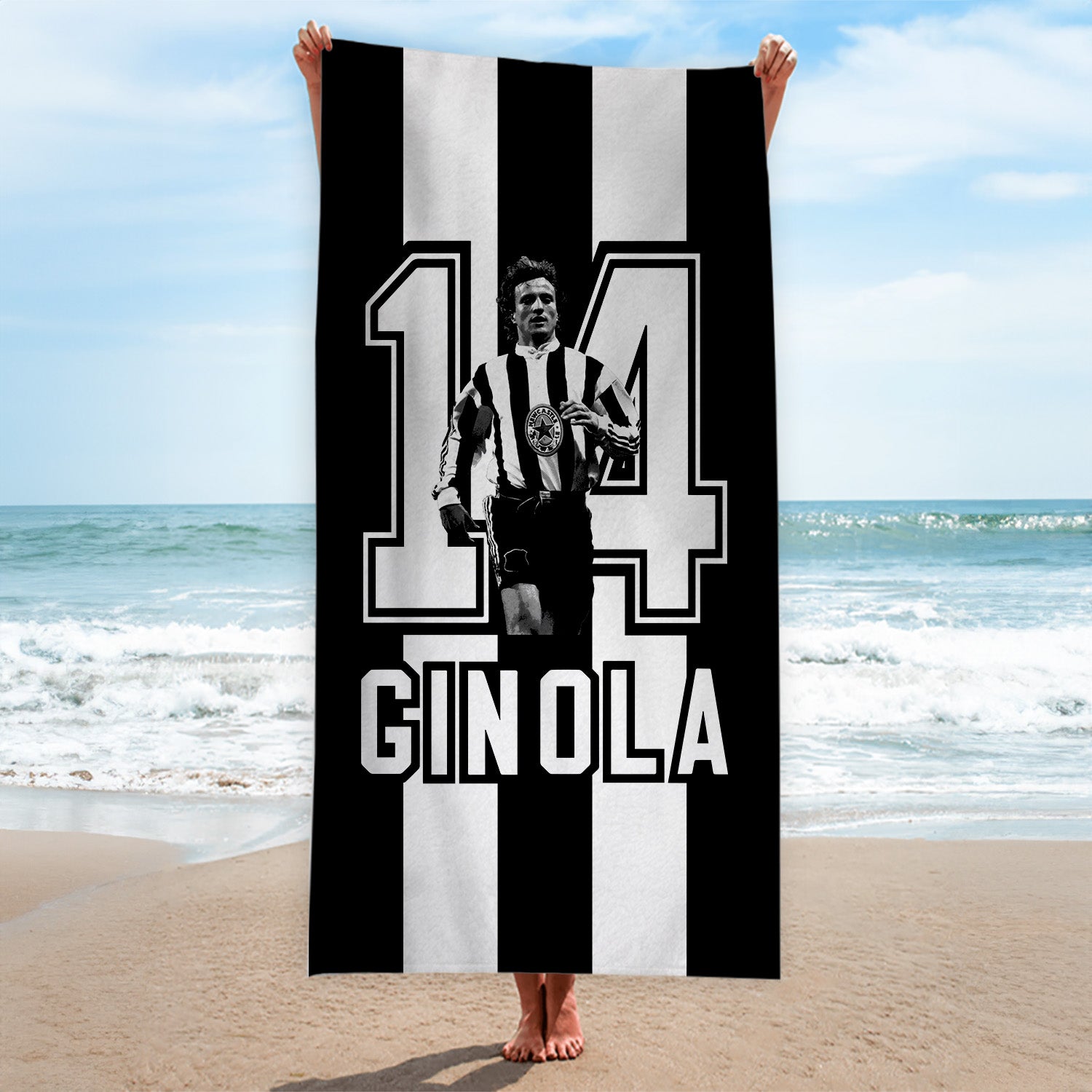 Newcastle Ginola 14 - Football Legends - Beach Towel - 150cm x 75cm