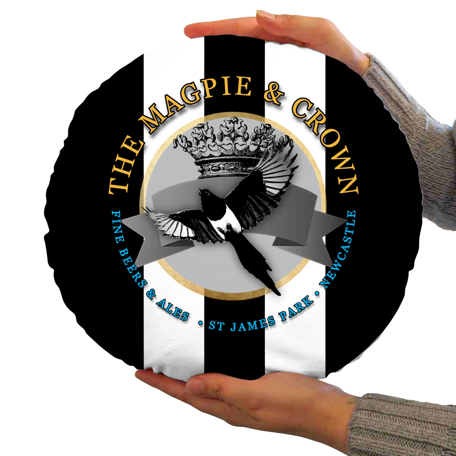 Newcastle Magpie - Football Legends - Circle Cushion 14"