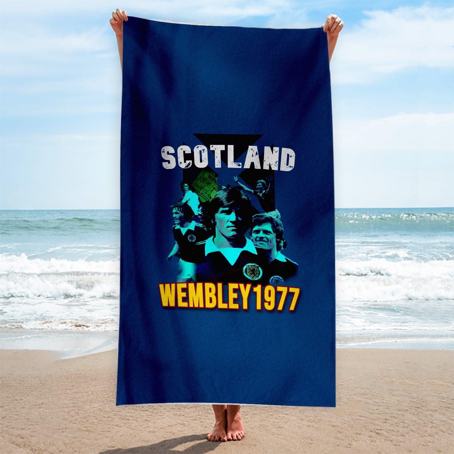 Scotland 1977 Wembley Beach Towel - 150cm x 75cm