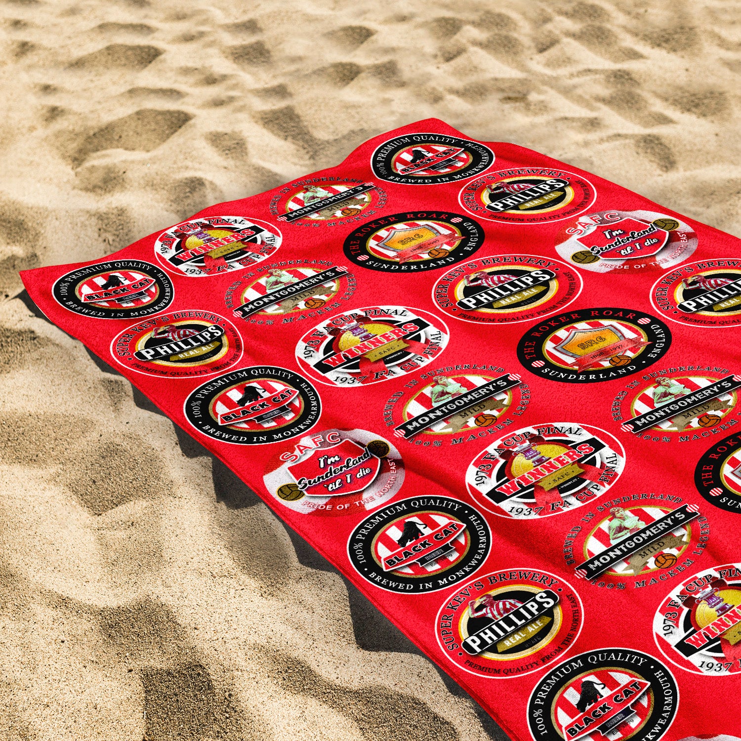 Sunderland - Football Legends - Personalised Lightweight, Microfibre Retro Beach Towel - 150cm x 75cm