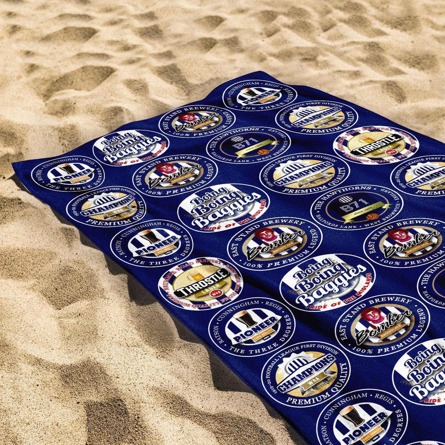 Bubbles United - Football Legends - Personalised Lightweight, Microfibre Retro Beach Towel - 150cm x 75cm