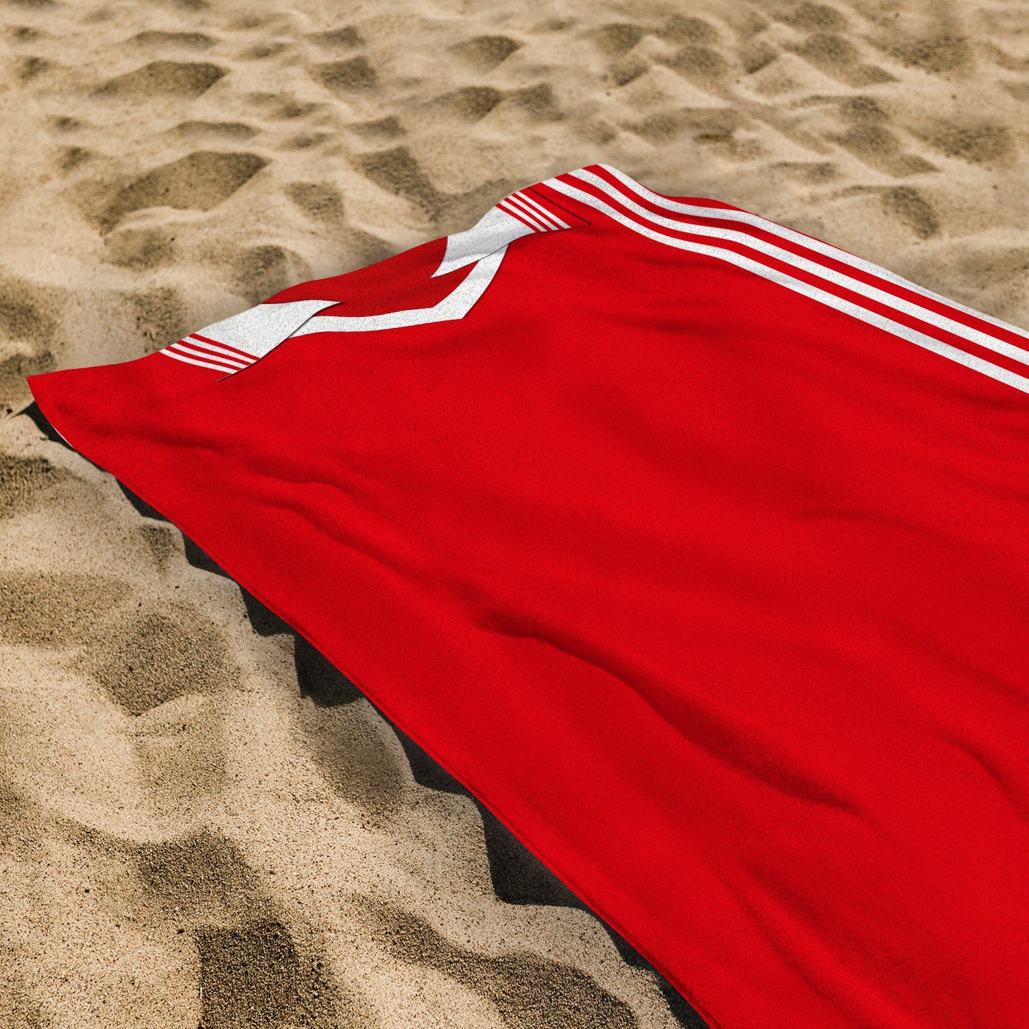 Aberdeen 1976 Home Shirt - Personalised Lightweight, Microfibre Retro Beach Towel 