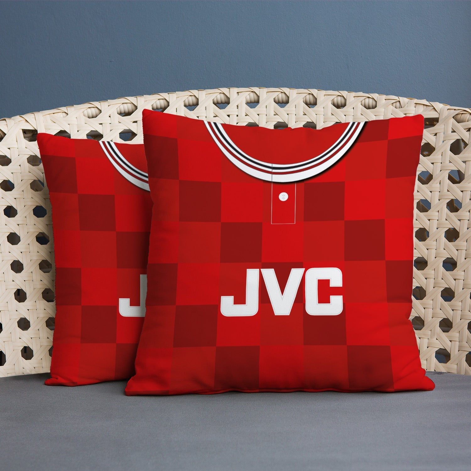 Aberdeen 1987 Home Shirt - 45cm or 61cm Retro Cushion