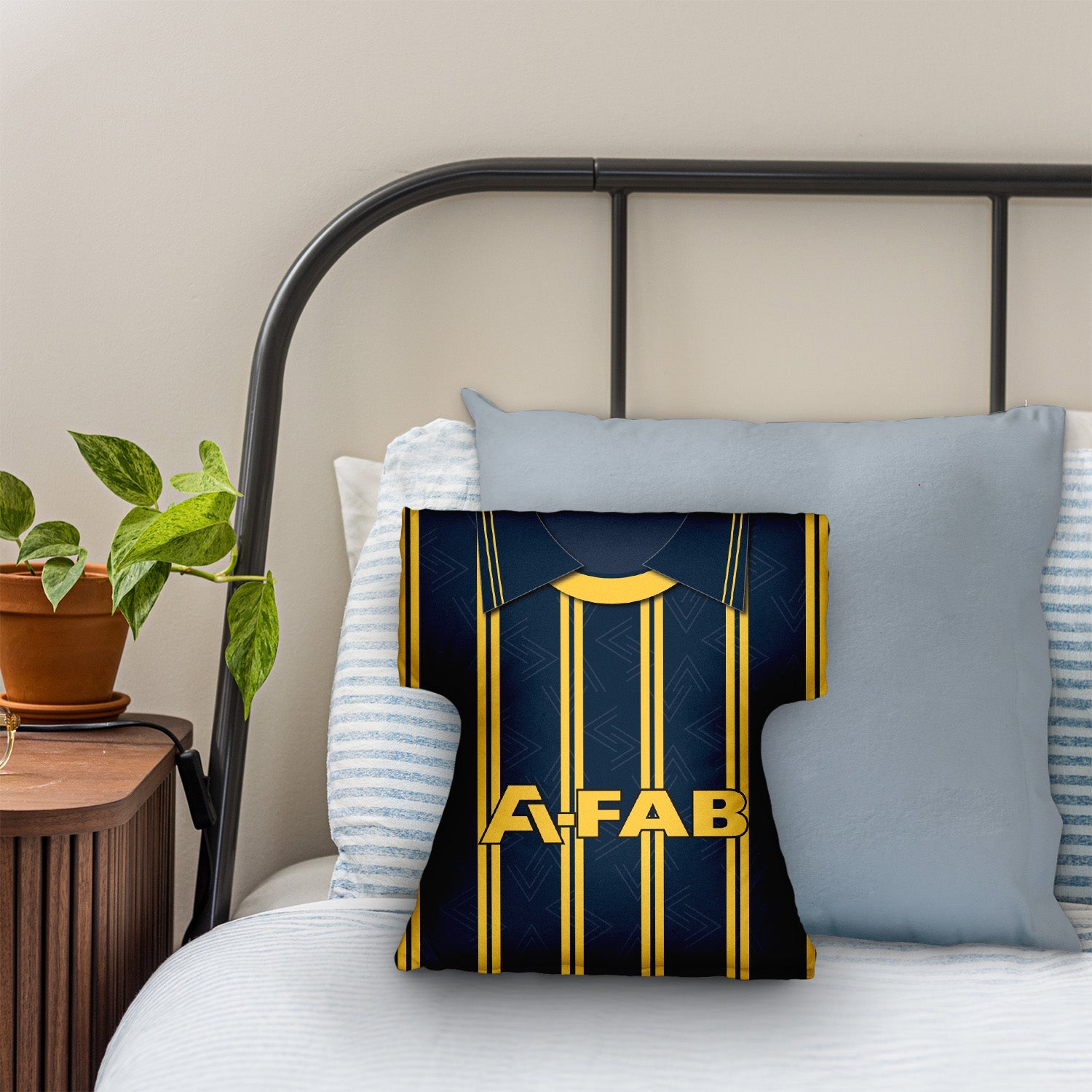 Aberdeen - 1993 Away Shirt - Personalised Retro Shirt Cushion