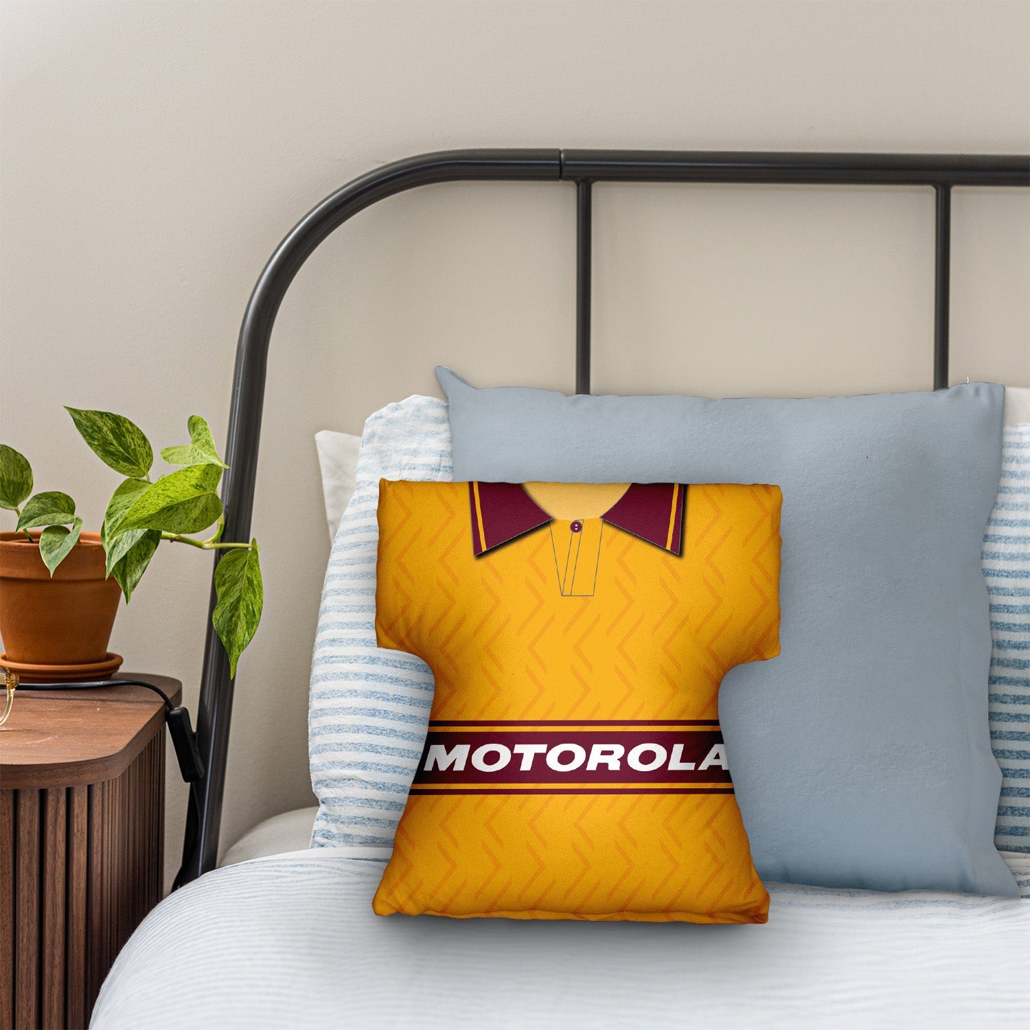 Motherwell 1994 Home Shirt - Personalised Retro Shirt Cushion