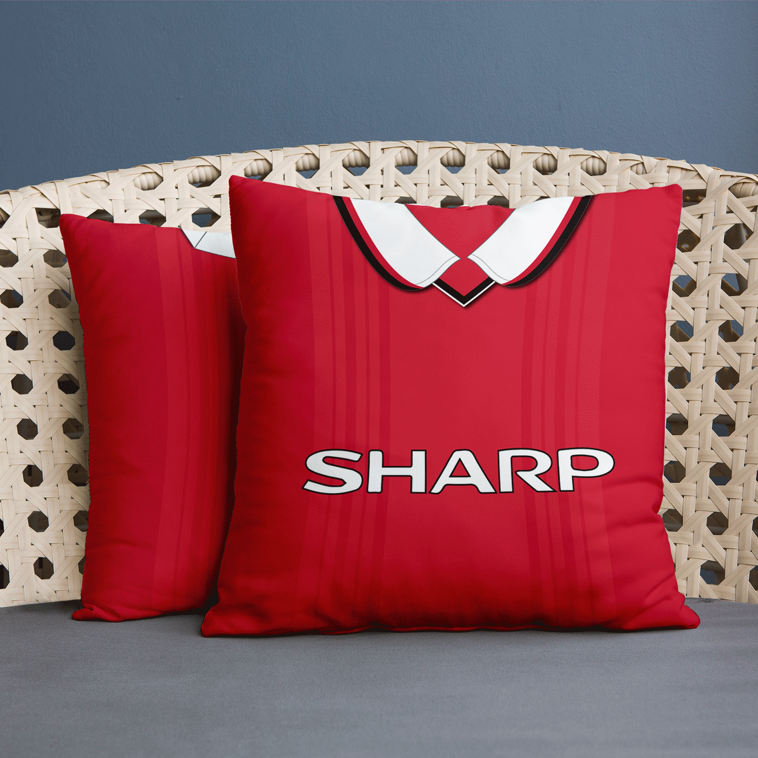 Man United -1999 Home- 45cm Cushion