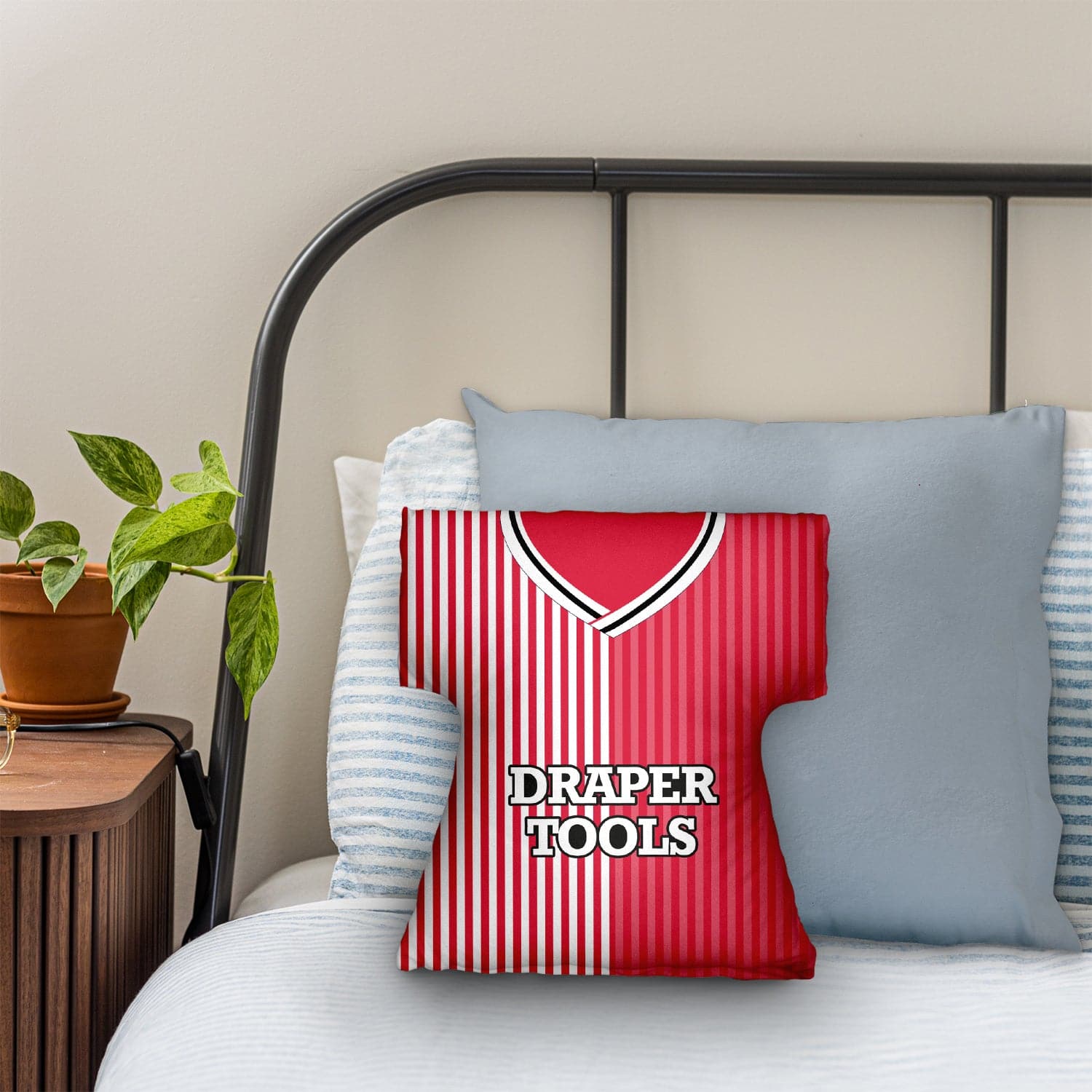 Southampton 1987 Home - Retro  Shirt Cushion