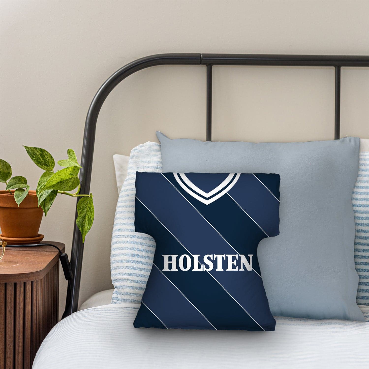 Tottenham 1986 Away - Retro  Shirt Cushion