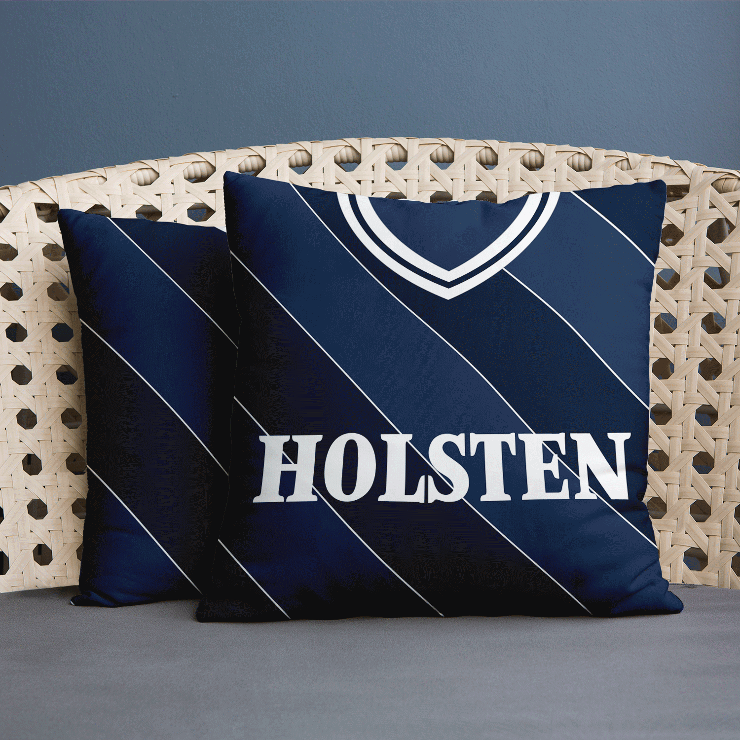 Tottenham - Spurs -1986 - Away - Retro - 45cm Cushion