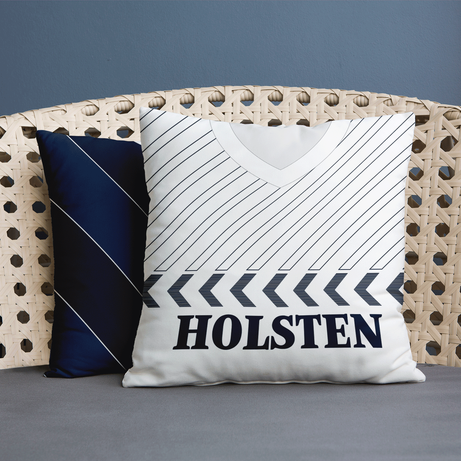 Tottenham - Spurs -1986 - Home - Retro - 45cm Cushion